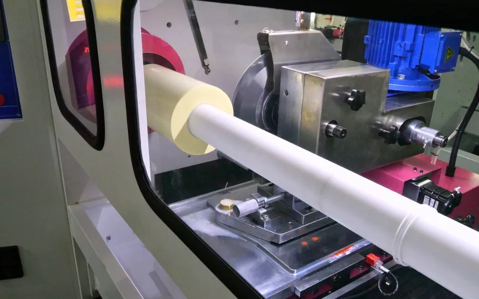 Adhesive-Tape-Cutting