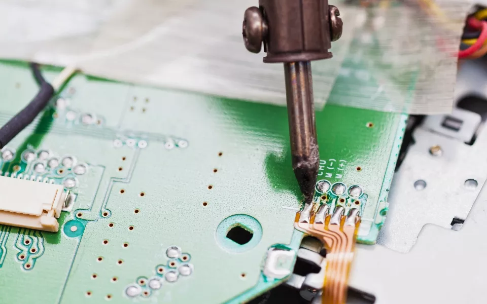 Electronic circuit board wave soldering masking